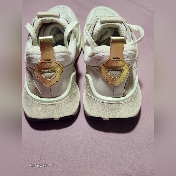 ECCO BIOM 2.2 TRAINERS GOLD. Size 7 - 7.5 - Picture 6 of 10